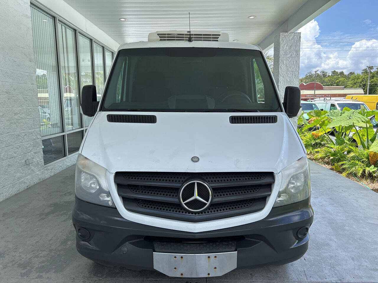 Used 2014 Mercedes-Benz Sprinter 2500 image 3