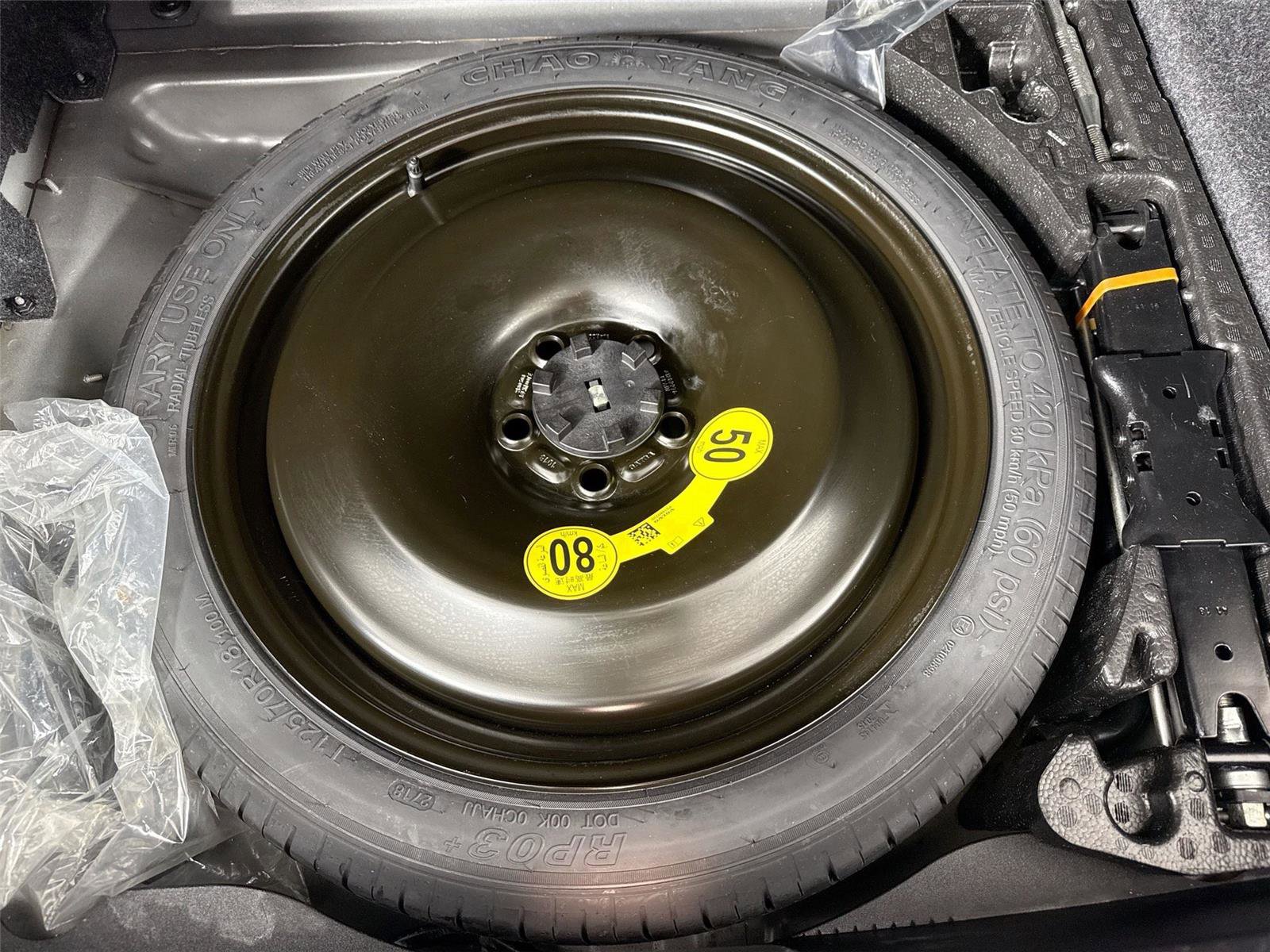 Used 2019 Volvo S60 T5 R-Design image 40