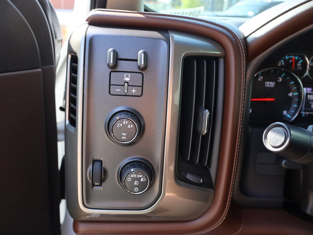 Used 2016 Chevrolet Silverado 2500 High Country w/ Duramax Plus Package AWD/4WD image 46
