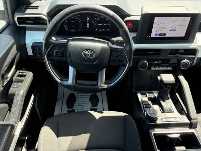 Used 2024 Toyota Tacoma TRD Off-Road AWD/4WD image 12