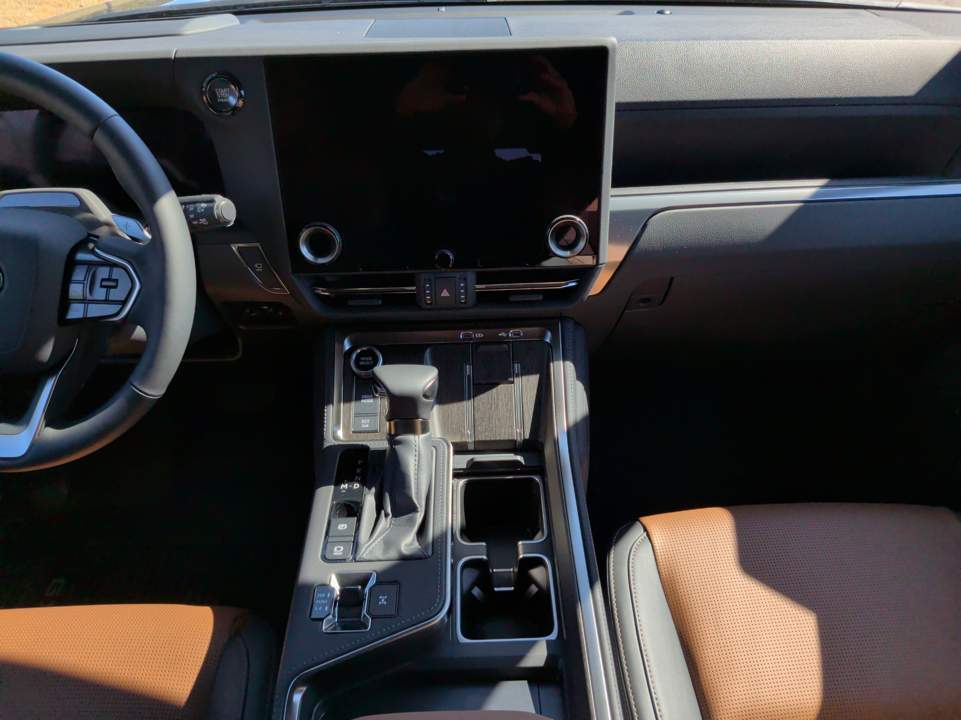 Used 2026 Lexus GX 550 w/ Accessory Package (2T) image 32