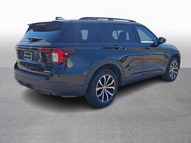 Used 2026 Ford Explorer ST-Line AWD/4WD image 4