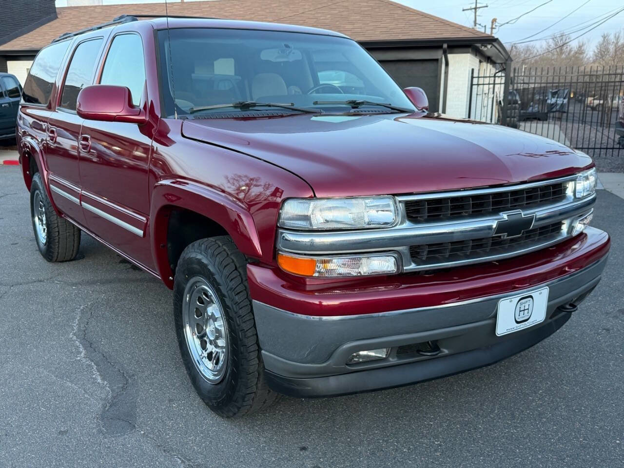 Used 2005 Chevrolet Suburban LS w/ Preferred Equipment Group image 24