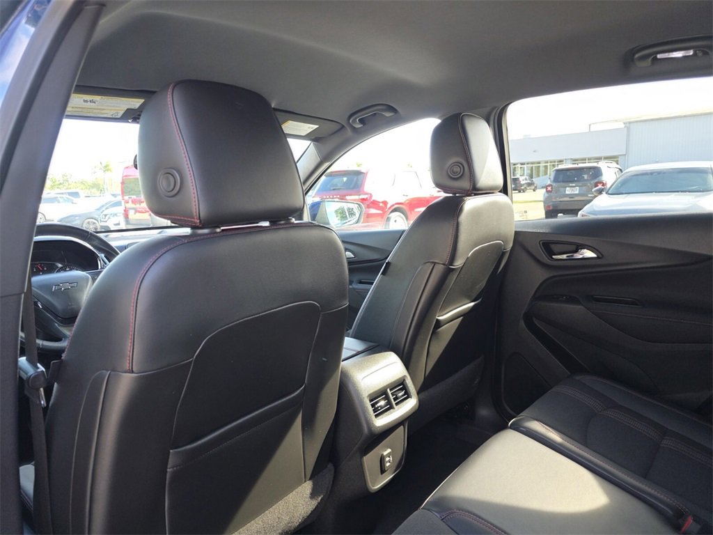 Used 2022 Chevrolet Equinox RS image 19