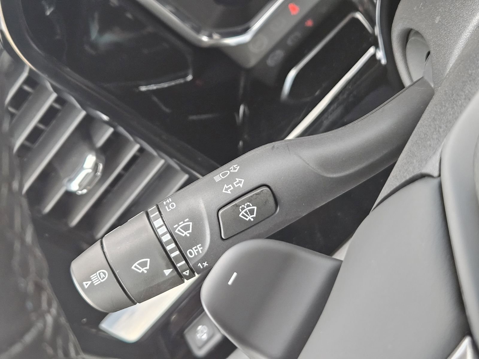 Certified 2026 Chevrolet Silverado 1500 ZR2 w/ Dark Appearance Package image 28