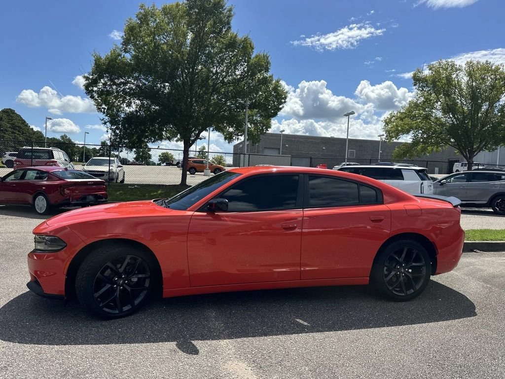 Used 2023 Dodge Charger SXT w/ Blacktop Package RWD image 7