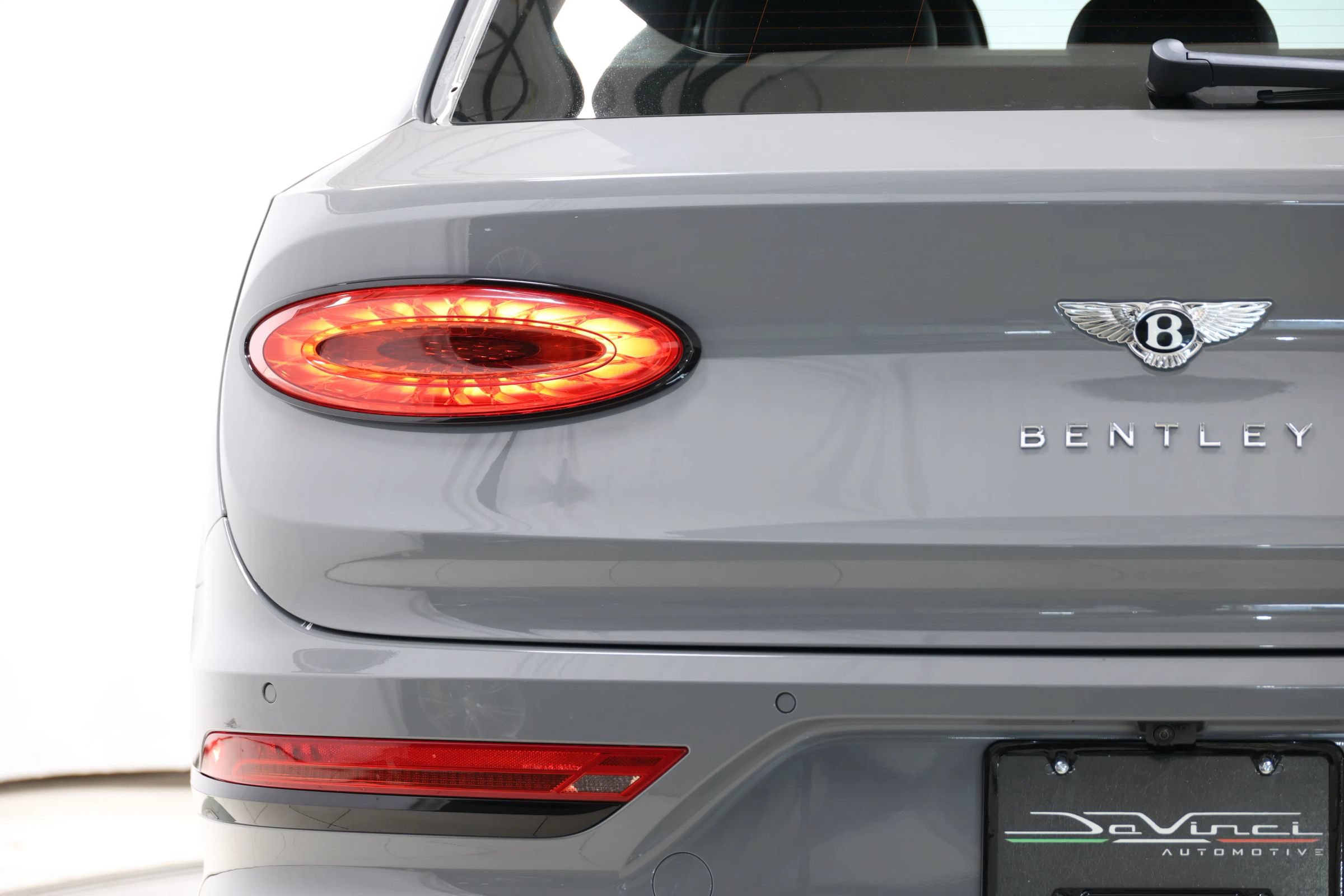 Used 2023 Bentley Bentayga AWD/4WD image 71
