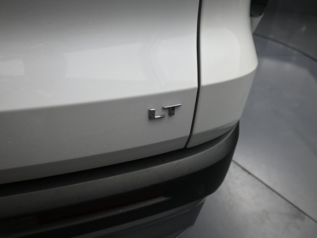 Used 2024 Chevrolet Traverse LT image 5