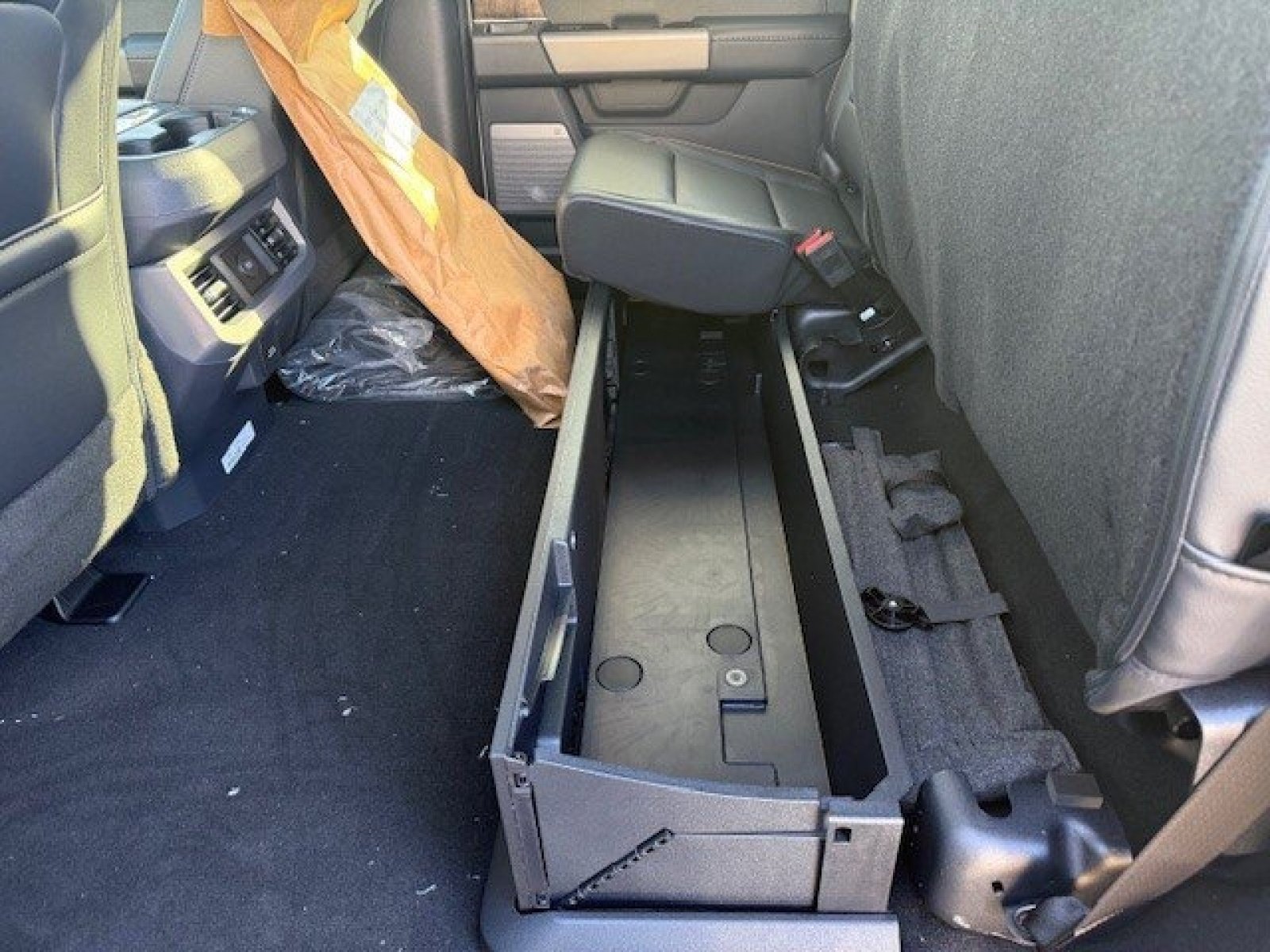 New 2026 Ford F350 Lariat AWD/4WD image 9