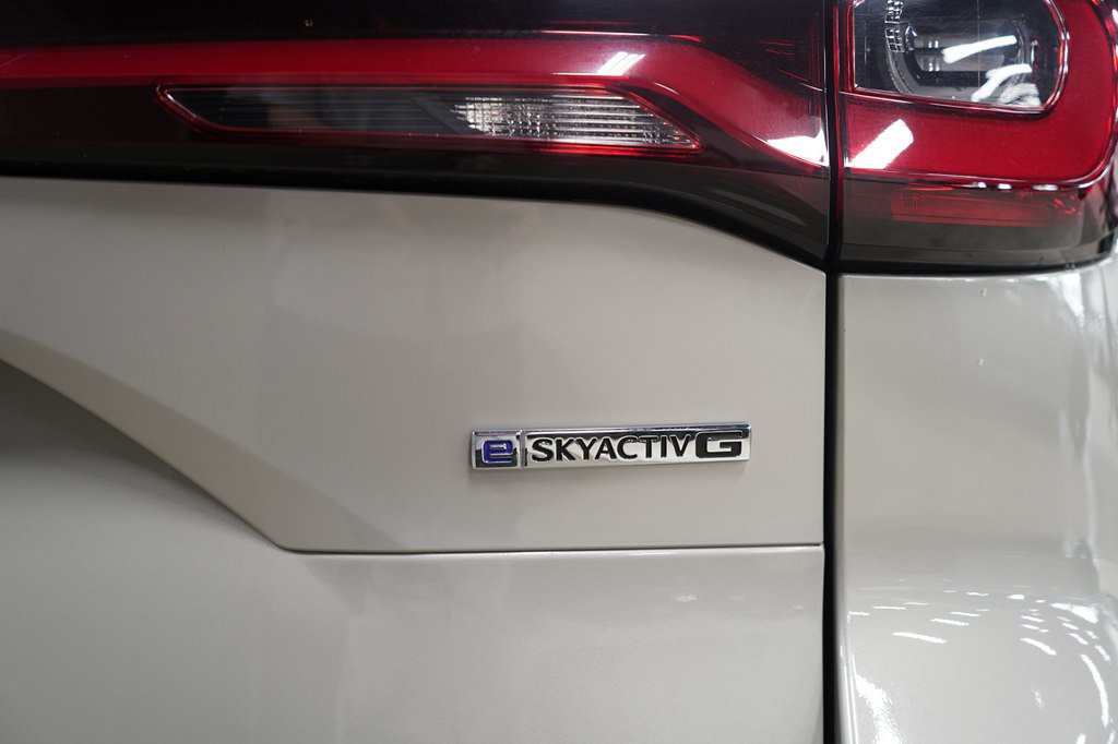 Used 2024 MAZDA CX-90 3.3 Turbo w/ Preferred Plus AWD/4WD image 19