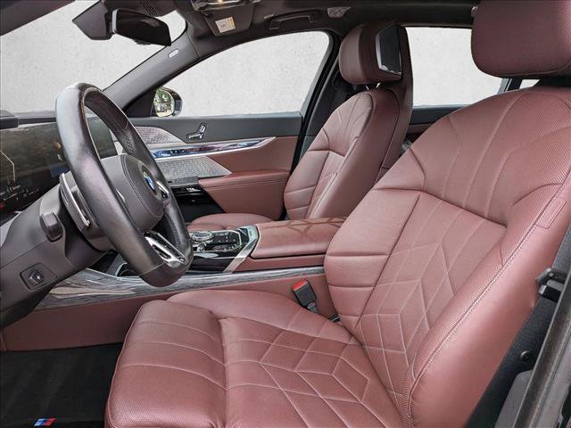 Used 2024 BMW 760i xDrive w/ Executive Package AWD/4WD image 11