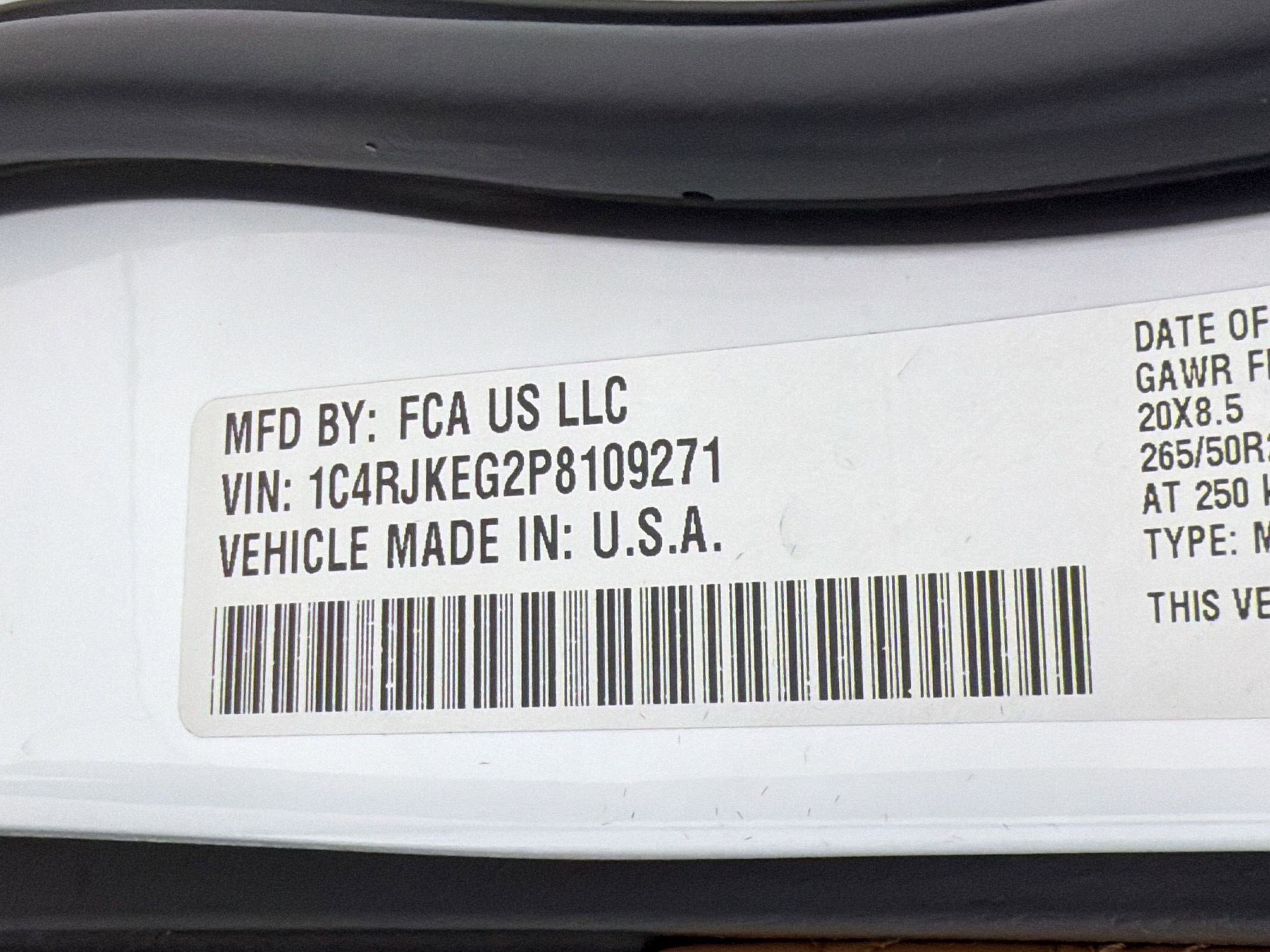 Used 2023 Jeep Grand Cherokee L Summit w/ Advanced Protech Group IV image 21