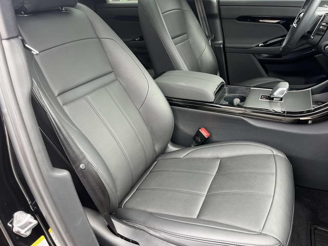 Used 2025 Land Rover Range Rover Evoque Dynamic SE AWD/4WD image 35
