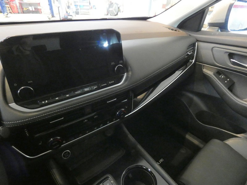 Used 2023 Nissan Rogue SL w/ SL Premium Package AWD/4WD image 11