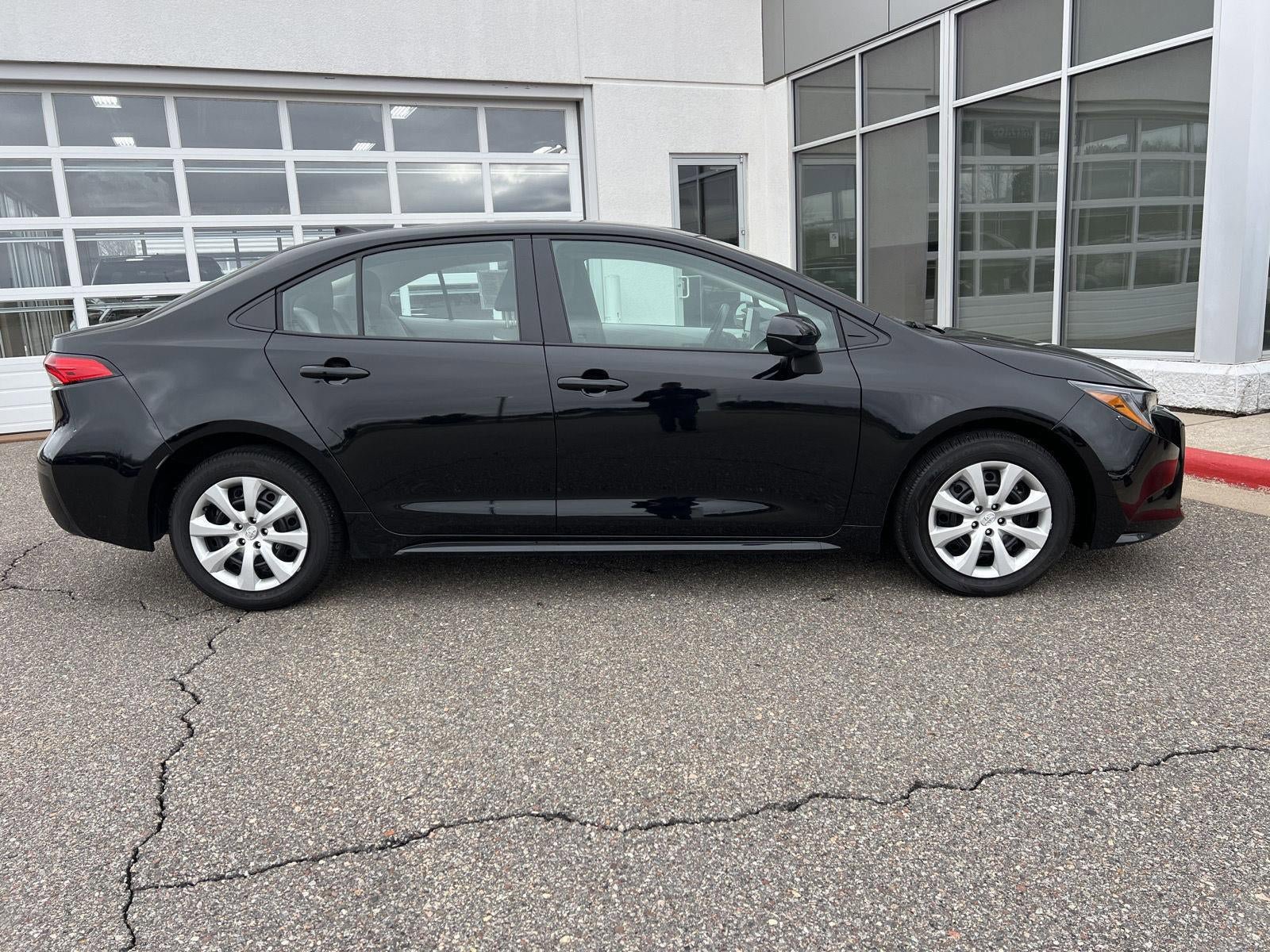 Used 2026 Toyota Corolla LE FWD image 19