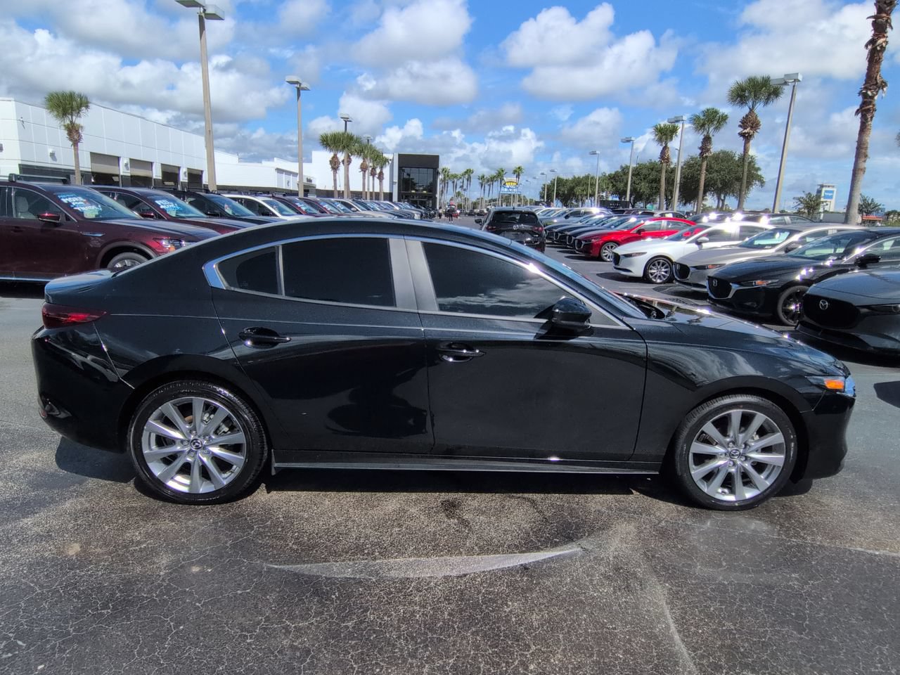 Used 2023 MAZDA MAZDA3 s FWD image 3