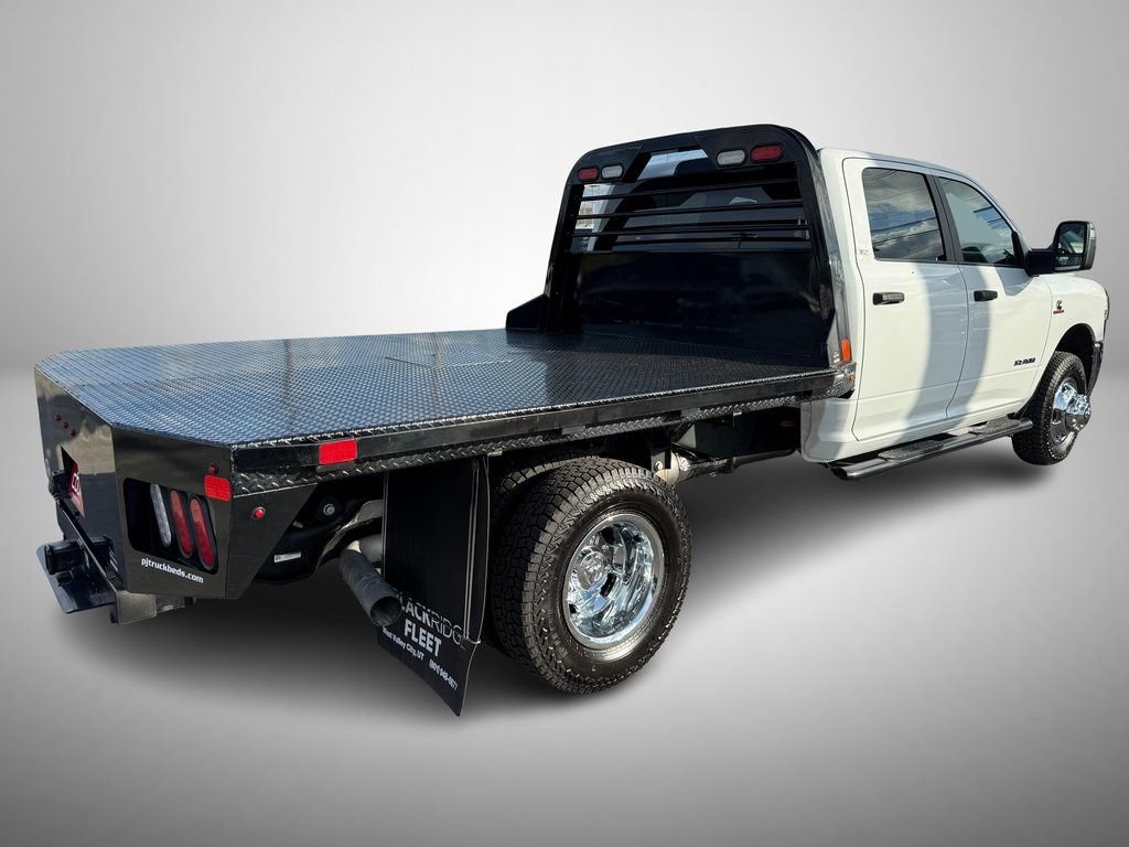 Used 2024 RAM 3500 SLT w/ Quick Order Package 2YG SLT AWD/4WD image 3