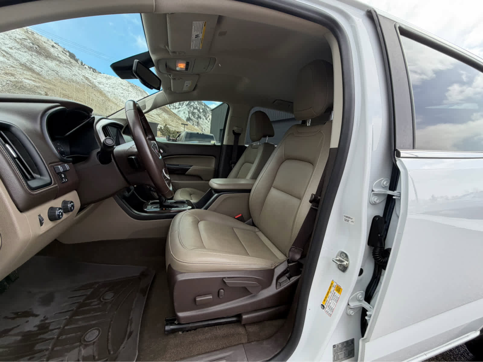 Used 2018 GMC Canyon SLT w/ Driver Alert Package image 24