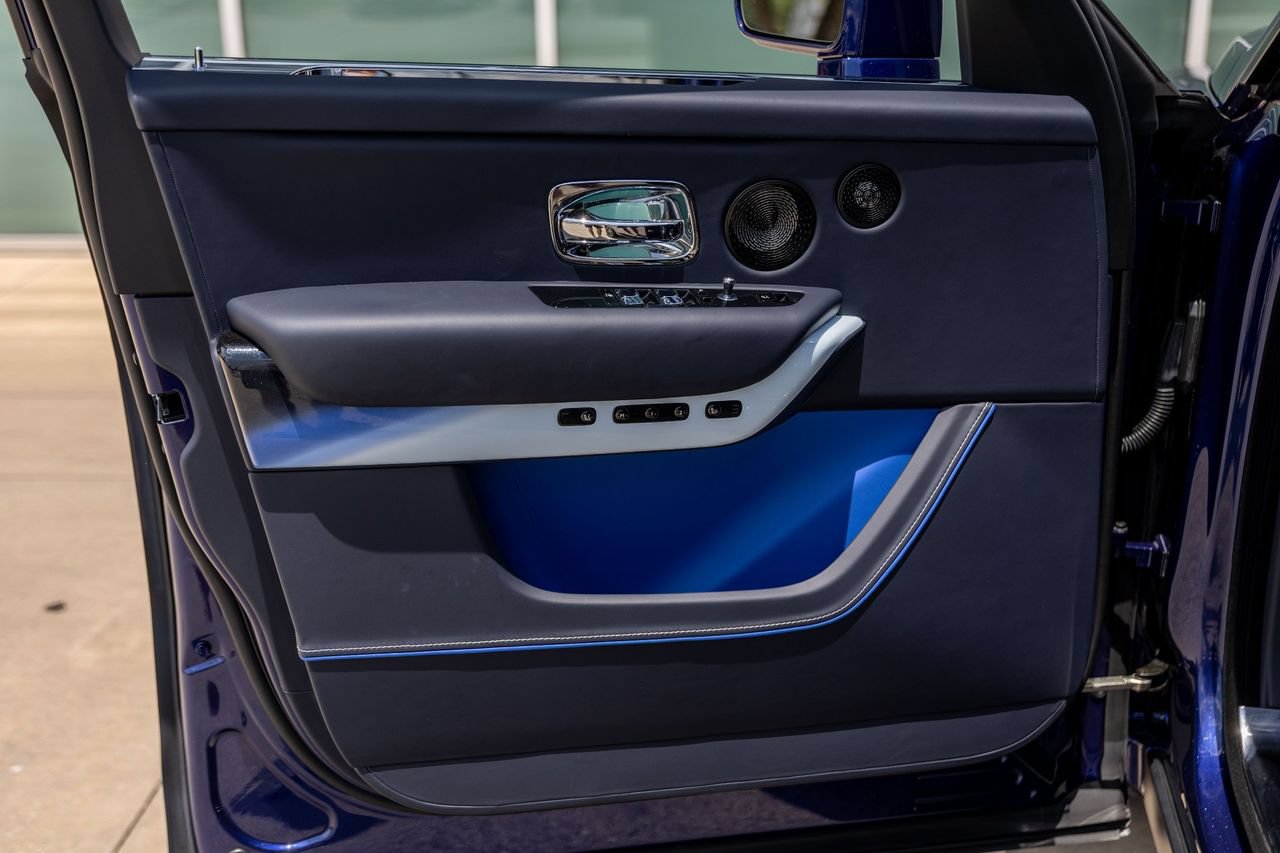 Certified 2024 Rolls-Royce Cullinan Black Badge AWD/4WD image 37