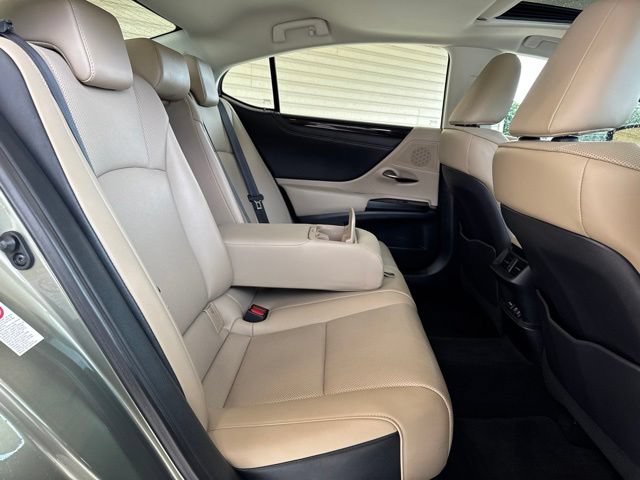Used 2019 Lexus ES 350 w/ Premium Package FWD image 27