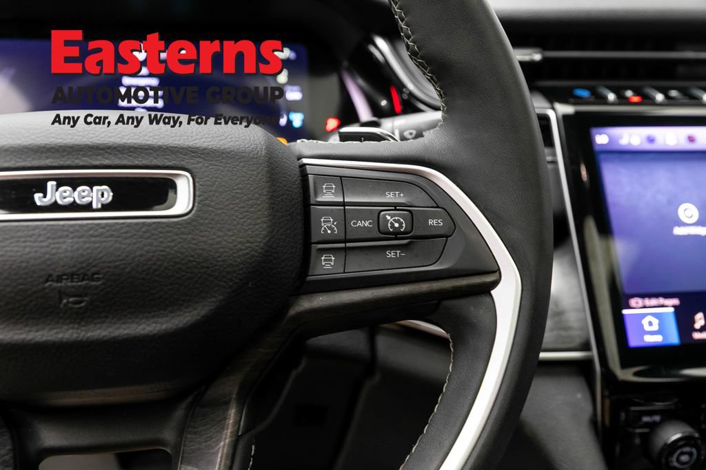 Used 2023 Jeep Grand Cherokee 4WD 4xe image 16