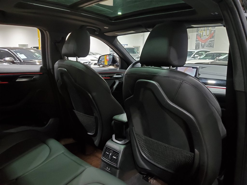 Used 2020 BMW X2 sDrive28i w/ Convenience Package FWD image 23