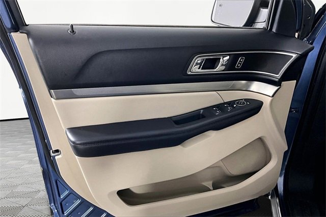 Used 2019 Ford Explorer XLT w/ Equipment Group 202A image 20