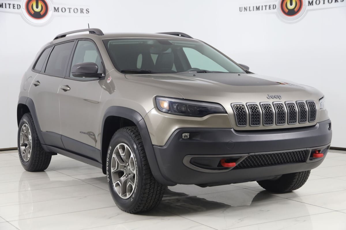 Used 2020 Jeep Cherokee Trailhawk w/ Cold Weather Group AWD/4WD image 19