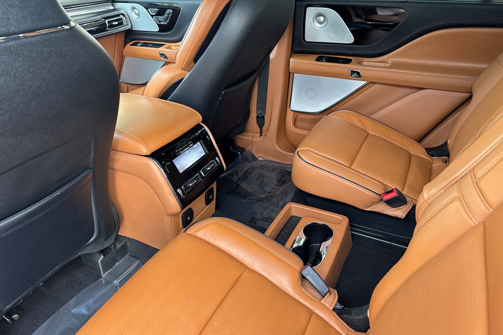 Certified 2022 Lincoln Aviator Black Label Grand Touring w/ Class IV Trailer Tow Package image 12