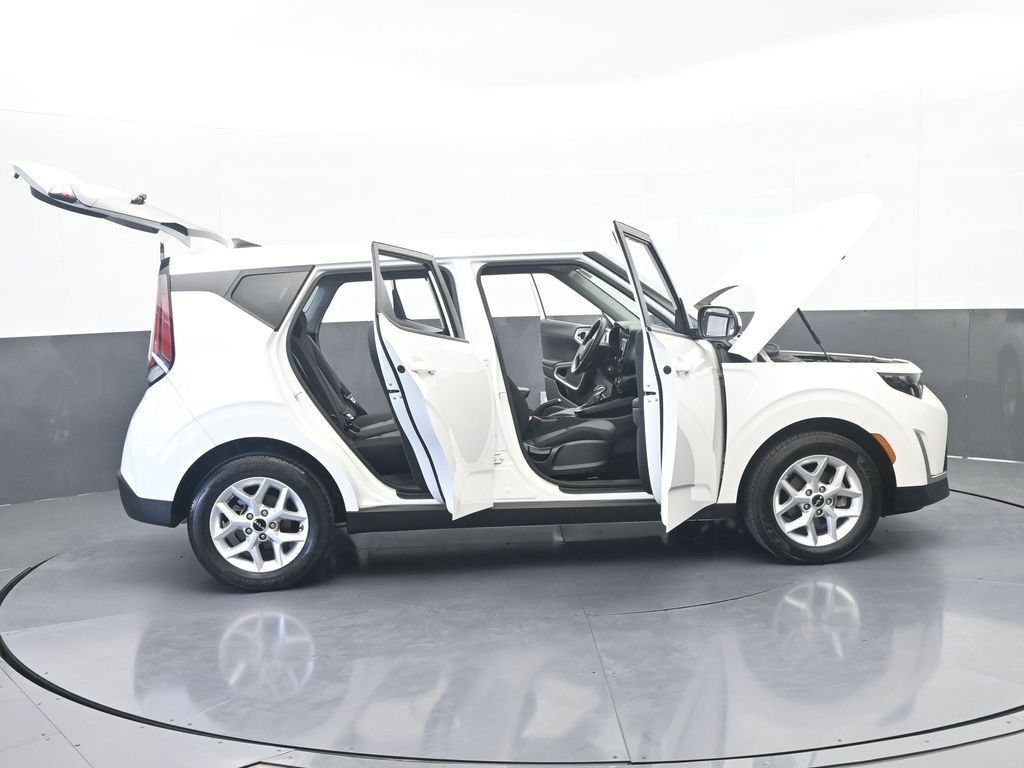 Used 2024 Kia Soul LX w/ Option Group 015 FWD image 68