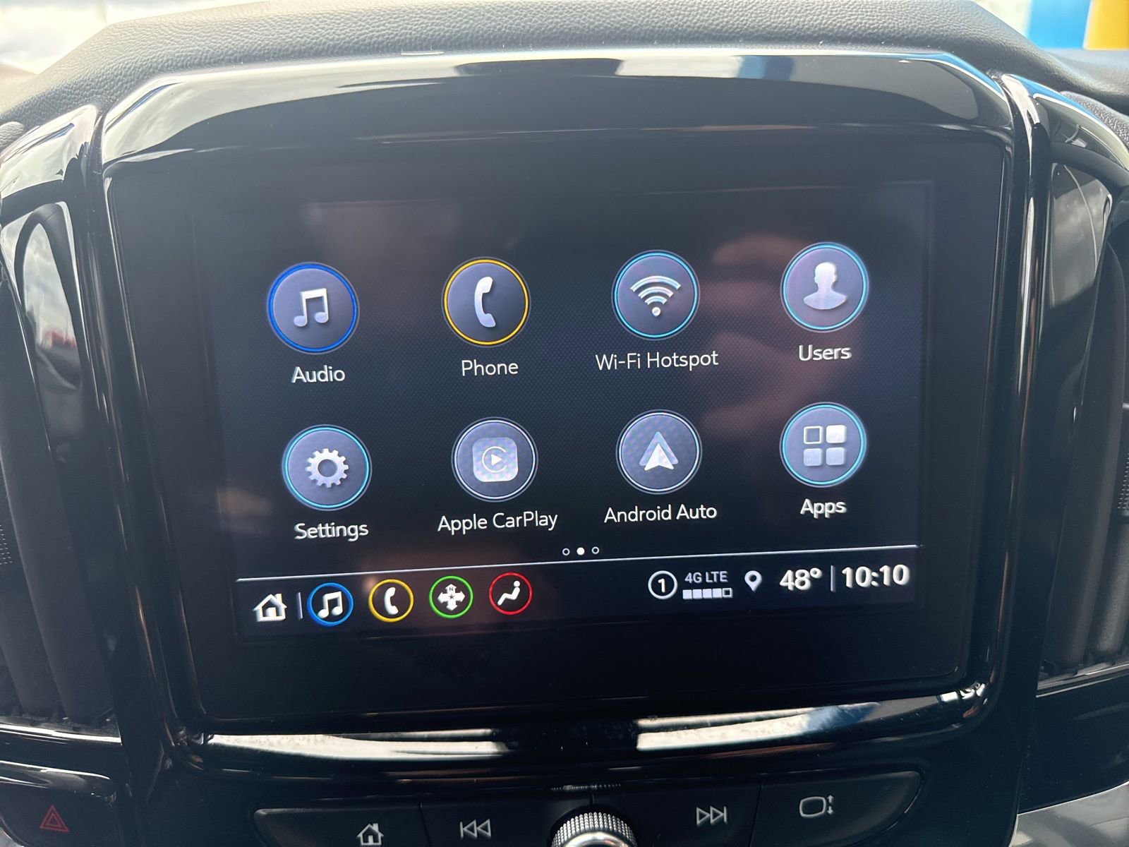 Used 2023 Chevrolet Traverse LT w/ LPO, Floor Liner Package image 22