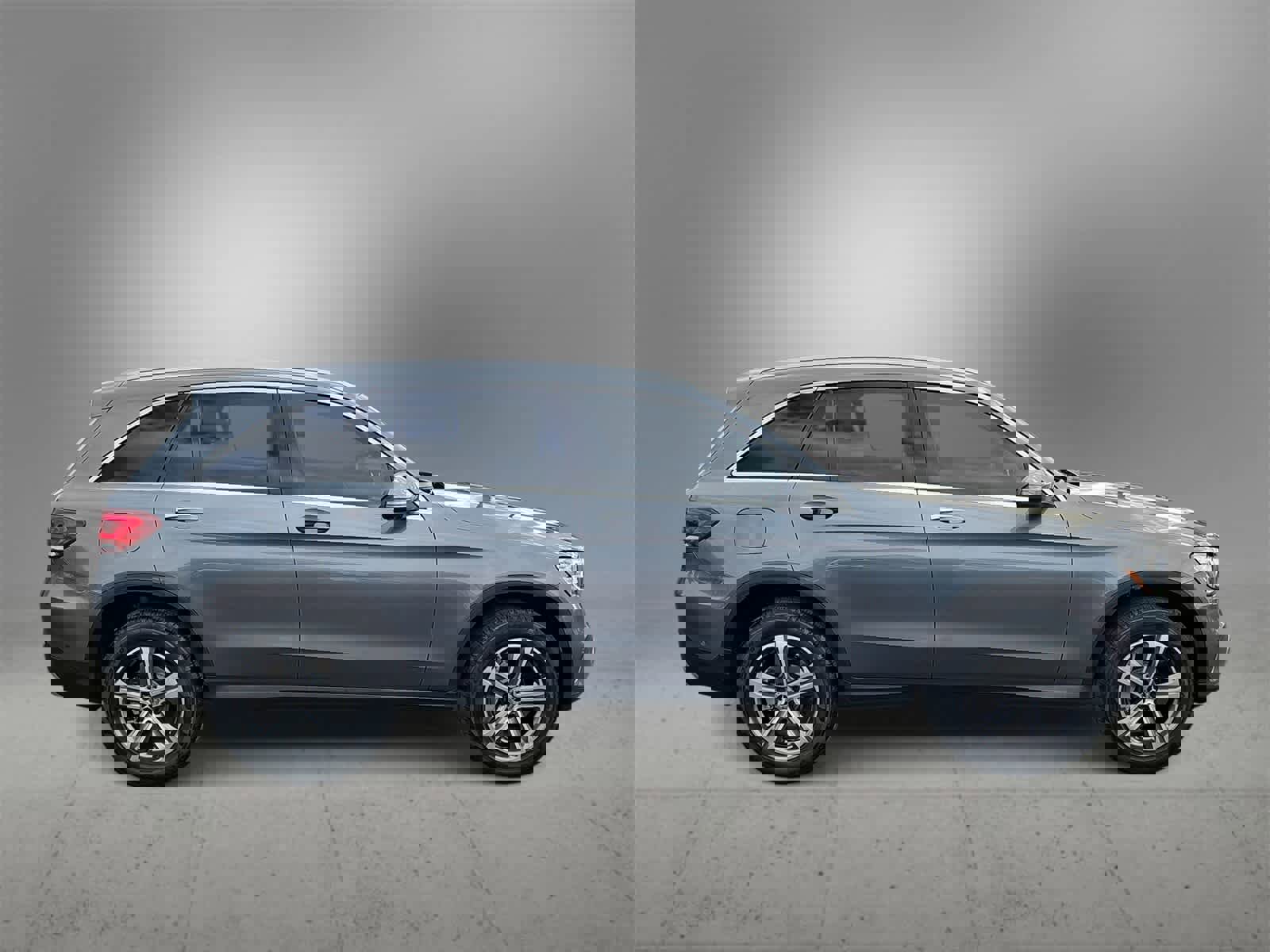 Used 2021 Mercedes-Benz GLC 300 4MATIC image 9