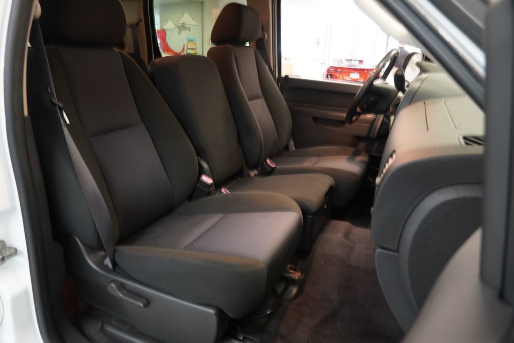 Used 2011 Chevrolet Silverado 1500 LT w/ All-Star Edition AWD/4WD image 29