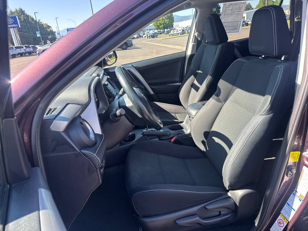 Used 2016 Toyota RAV4 XLE w/ Convenience Package AWD/4WD image 10