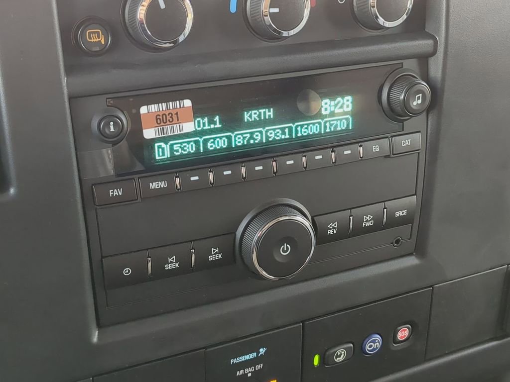 New 2025 GMC Savana 2500 RWD image 15