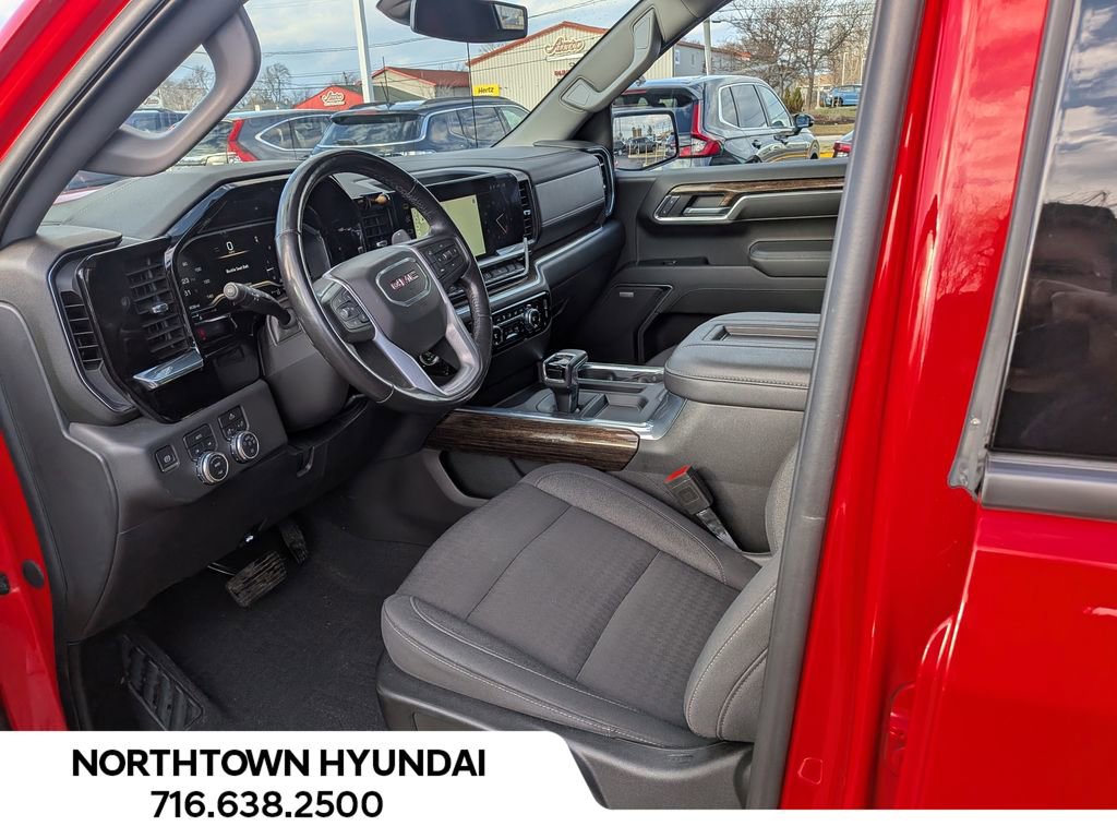 Used 2022 GMC Sierra 1500 Elevation w/ Preferred Package image 9