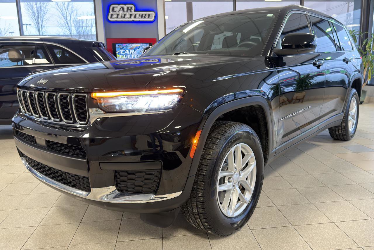 Used 2023 Jeep Grand Cherokee L Laredo w/ Trailer Tow Group (B) image 6