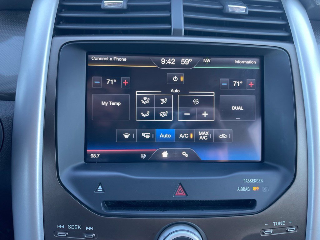 Used 2011 Ford Edge SEL w/ 201A Rapid Spec Order Code AWD/4WD image 14
