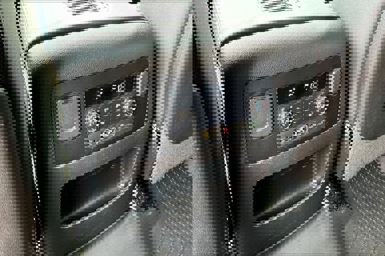 Used 2016 Chevrolet Suburban LTZ AWD/4WD image 10