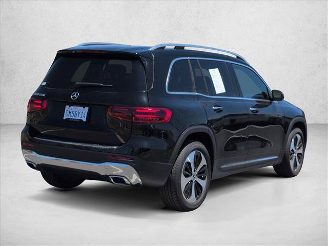New 2025 Mercedes-Benz GLB 250 image 2