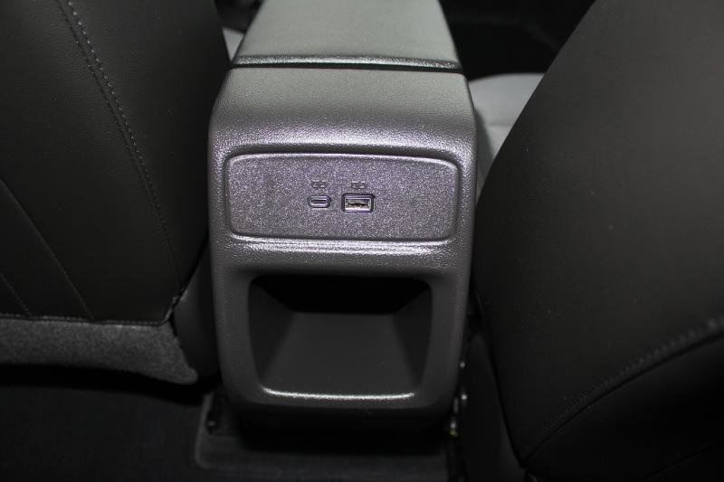 Used 2025 Chevrolet Trax LT image 19