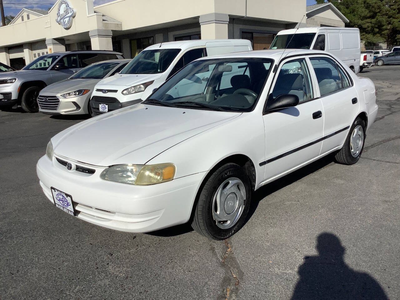 Used 2000 Toyota Corolla VE FWD image 2