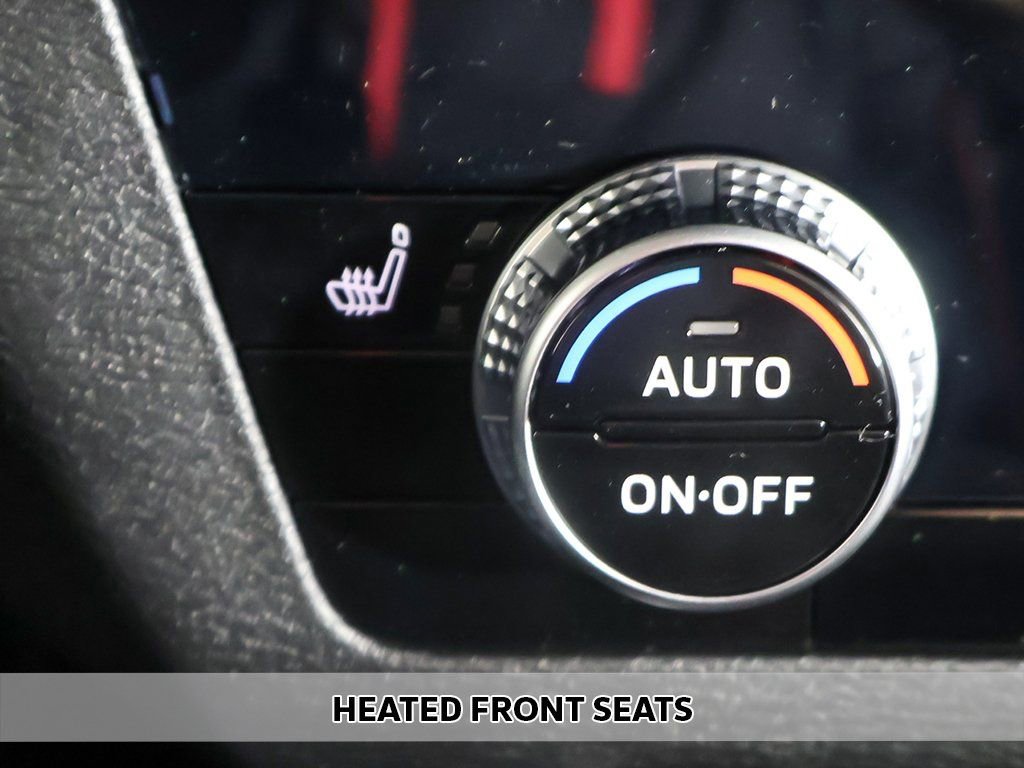 New 2026 Mitsubishi Outlander ES image 7