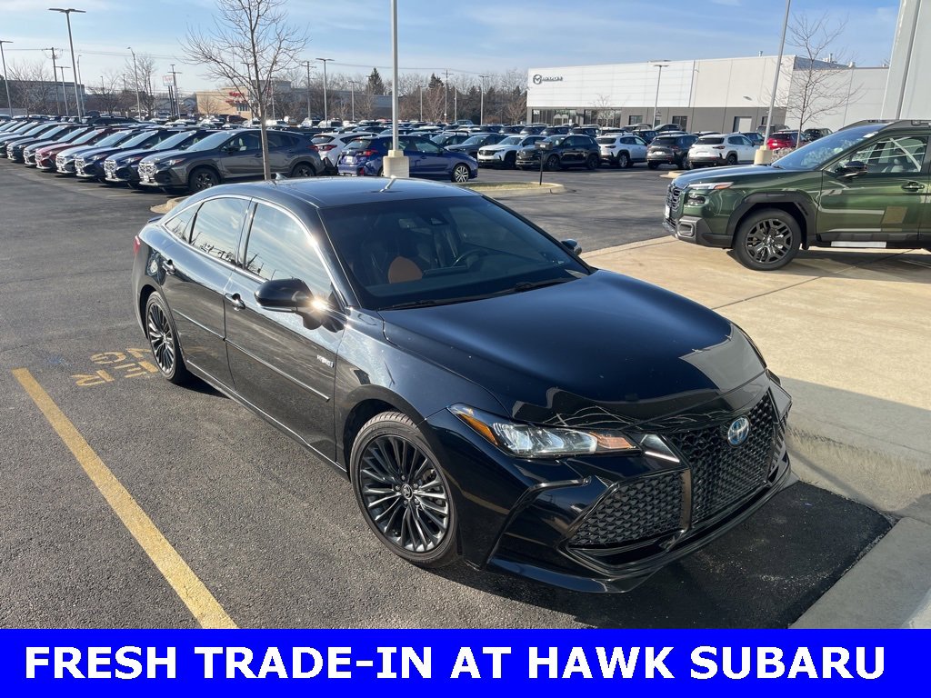Used 2021 Toyota Avalon XSE image 3