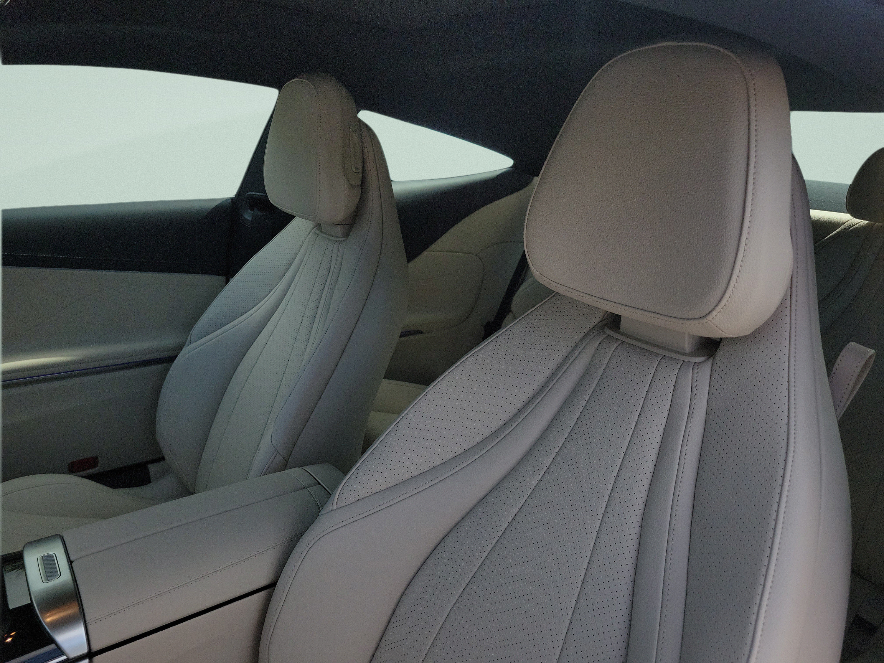 New 2026 Mercedes-Benz CLE 300 4MATIC Coupe image 8