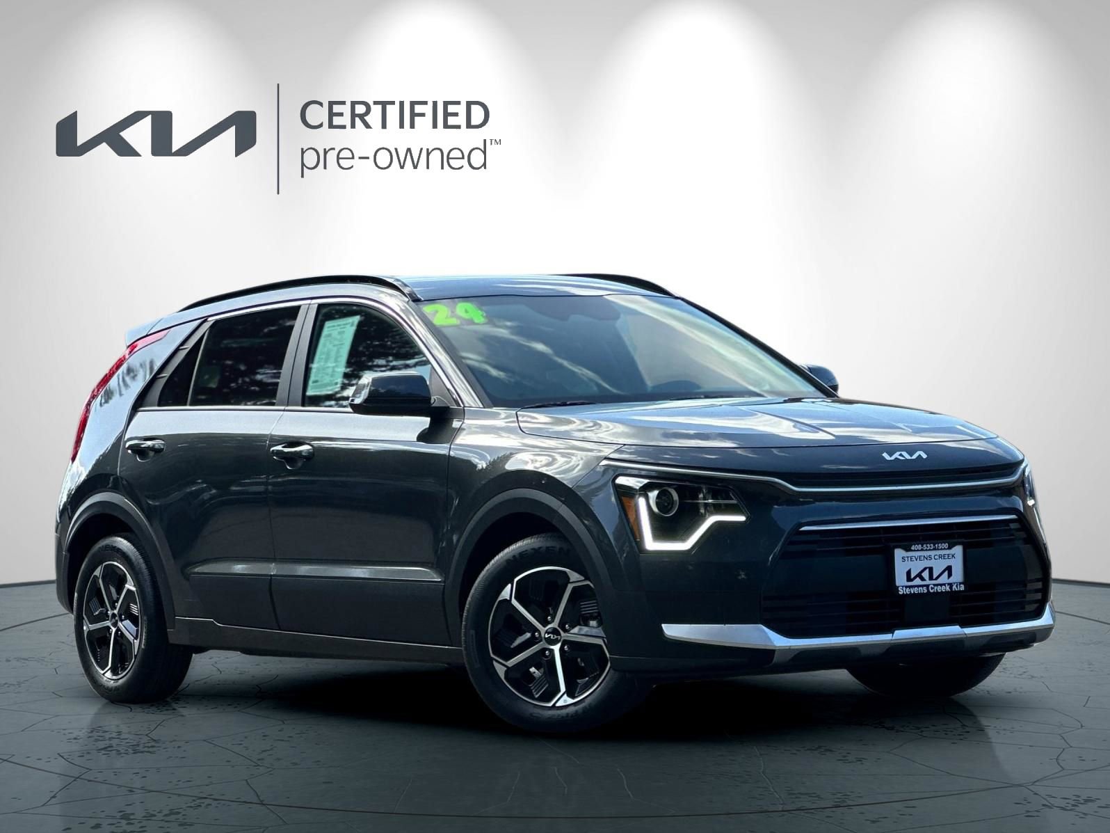 Certified 2024 Kia Niro EX FWD image 2