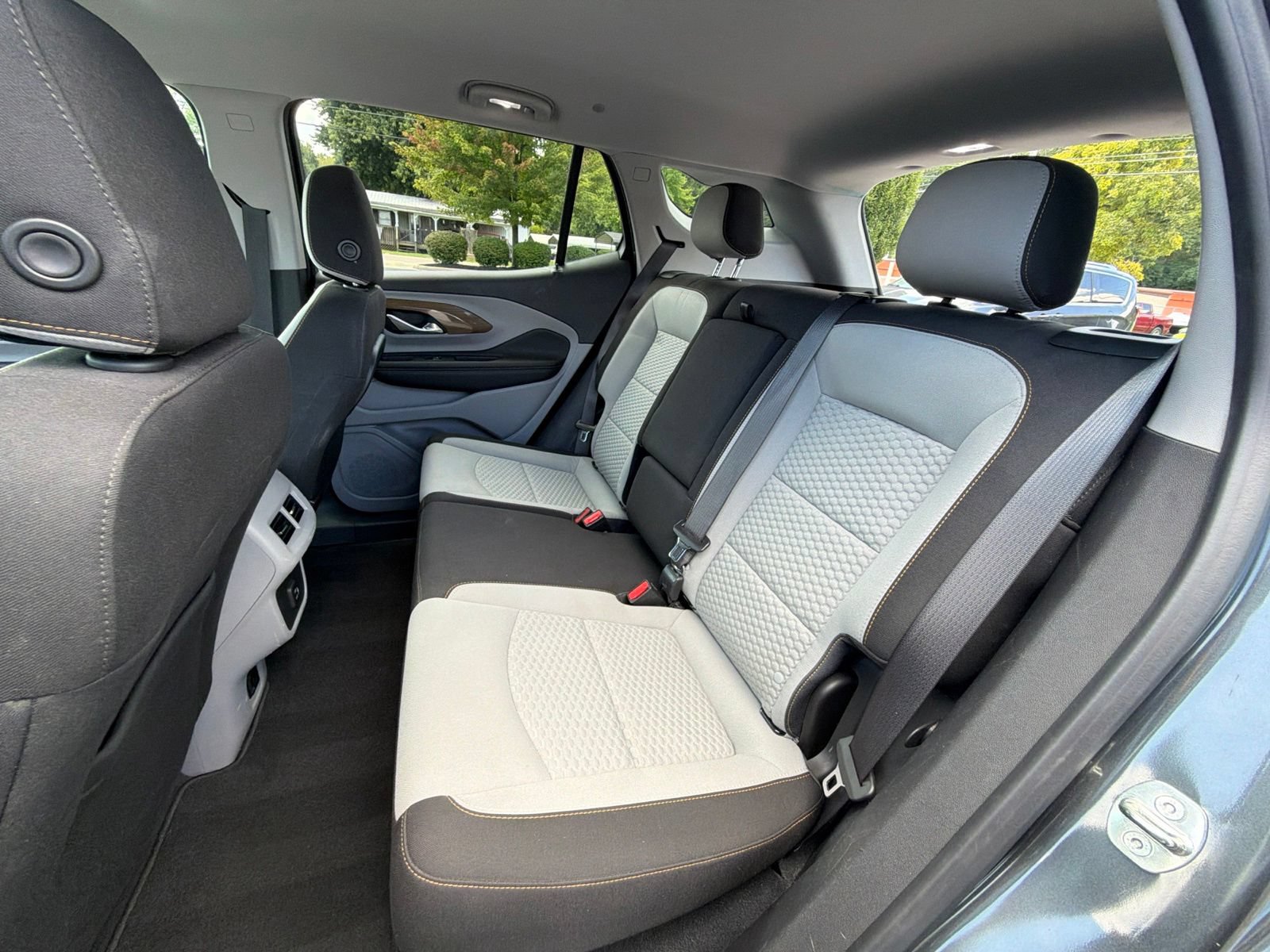 Used 2021 GMC Terrain SLE w/ Driver Convenience Package FWD image 24