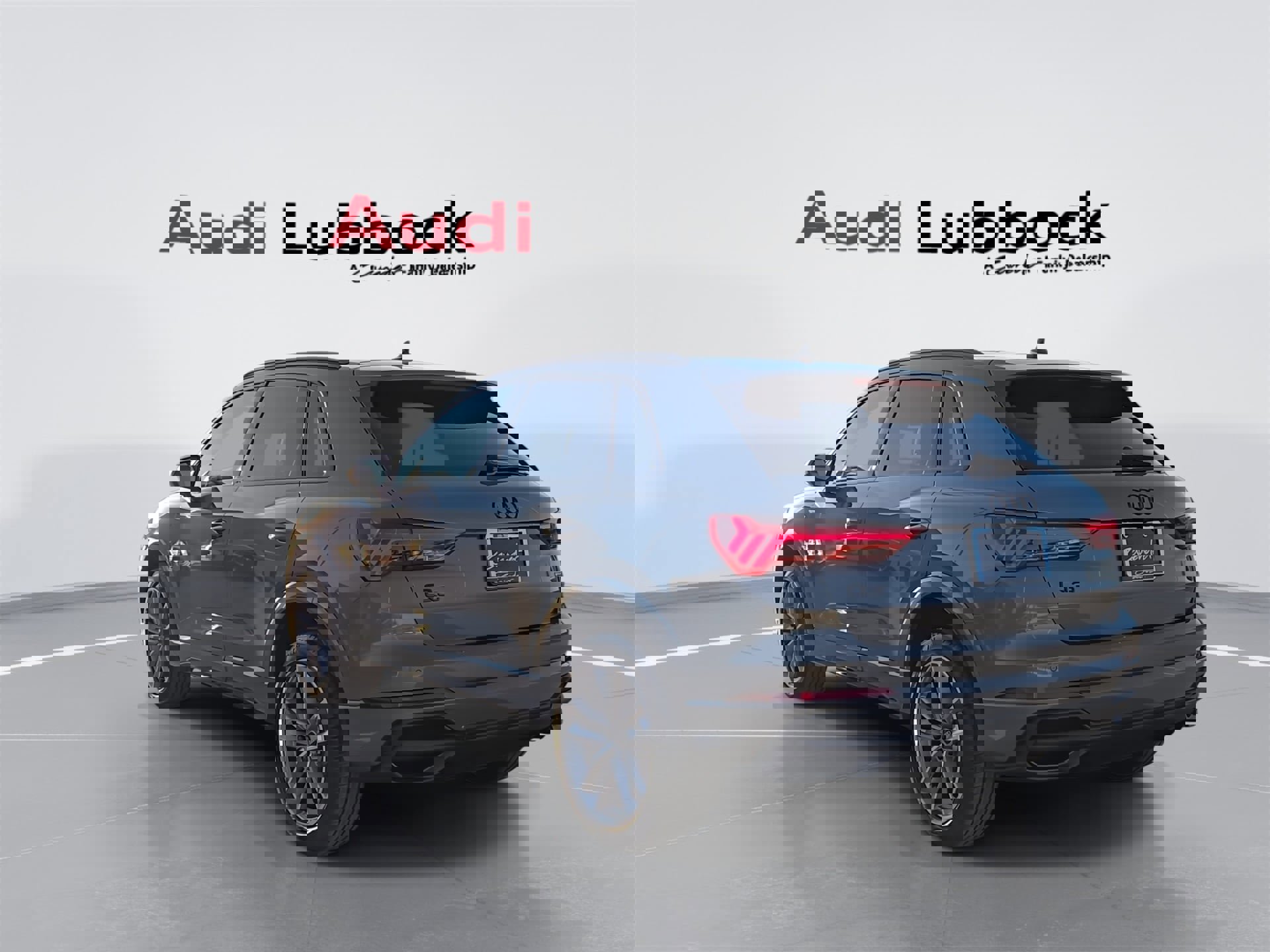 New 2025 Audi Q3 2.0T Premium image 6