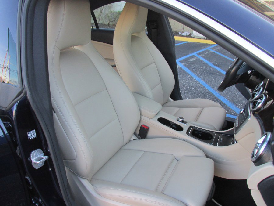 Used 2017 Mercedes-Benz CLA 250 4MATIC image 29