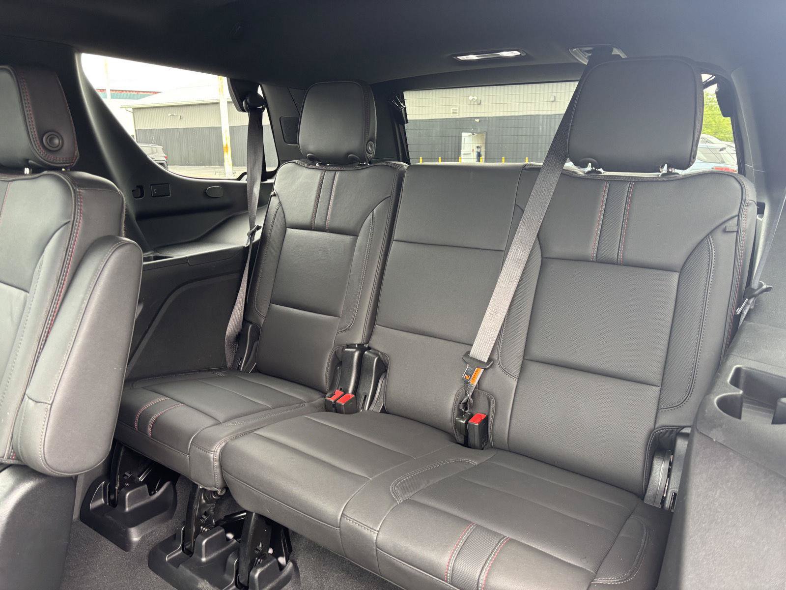 Used 2024 Chevrolet Tahoe RST w/ Luxury Package AWD/4WD image 38